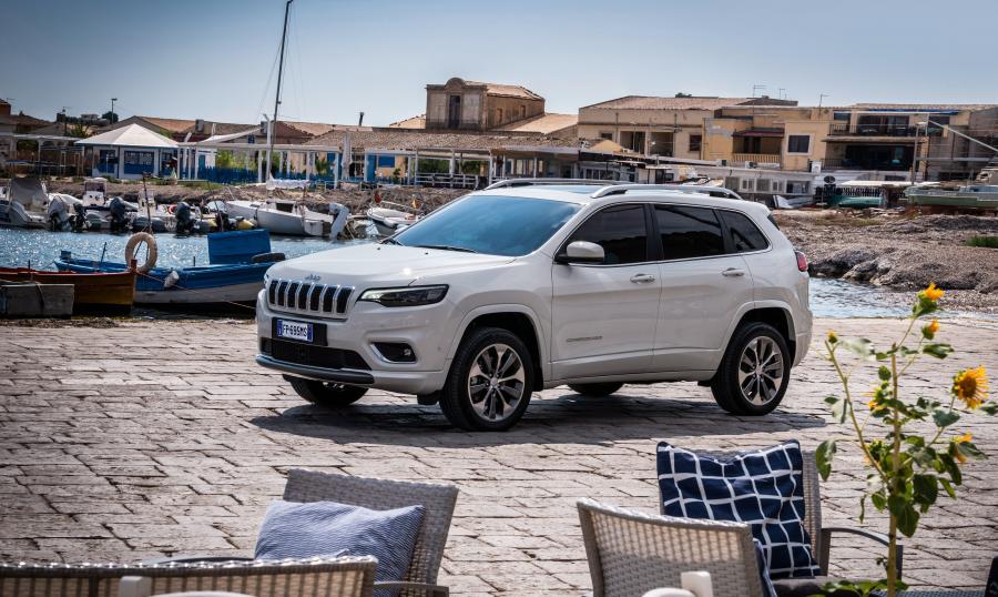 Jeep Cherokee Overland (KL) 2018 года  (WW) (фото 27 из 58)